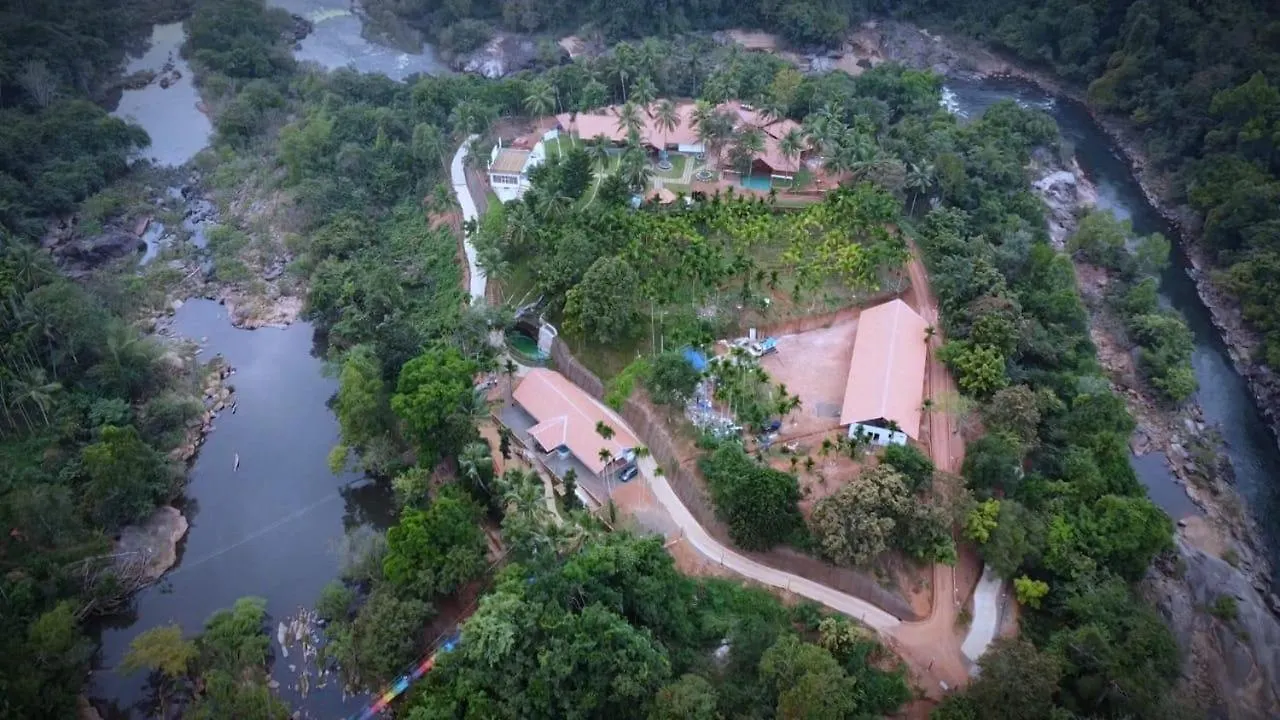 Poliyam Thuruth Eco Tourism Village Kasaragod Hotel