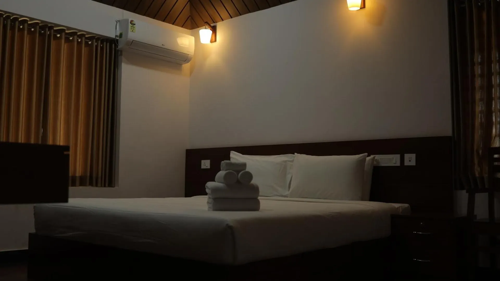 Hotel Poliyam Thuruth Eco Tourism Village Kasaragod India